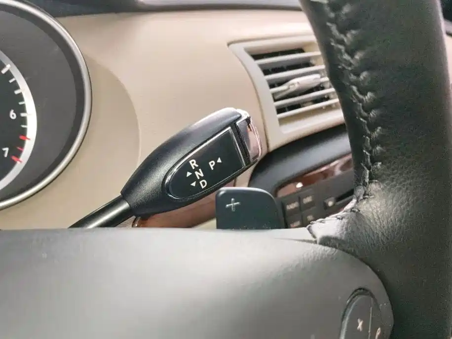 Mercedes-Benz R-class Mercedes-Benz R-class