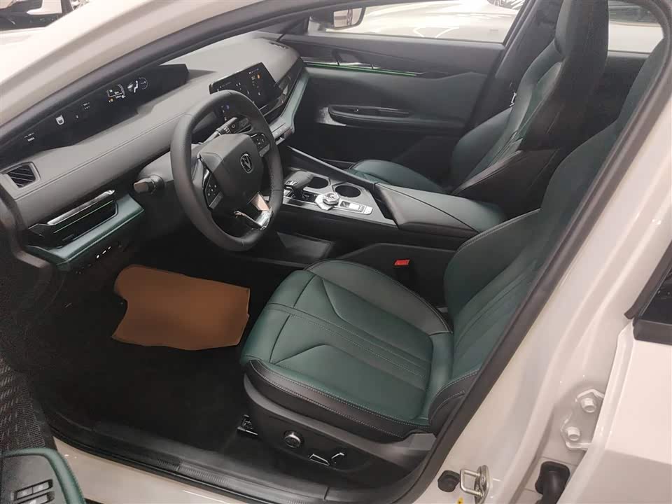 Changan UNI-V Smart iDD