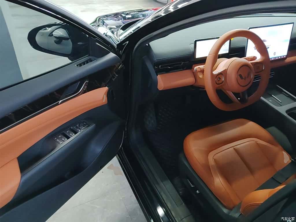 Wuling Starlight, 2025 16