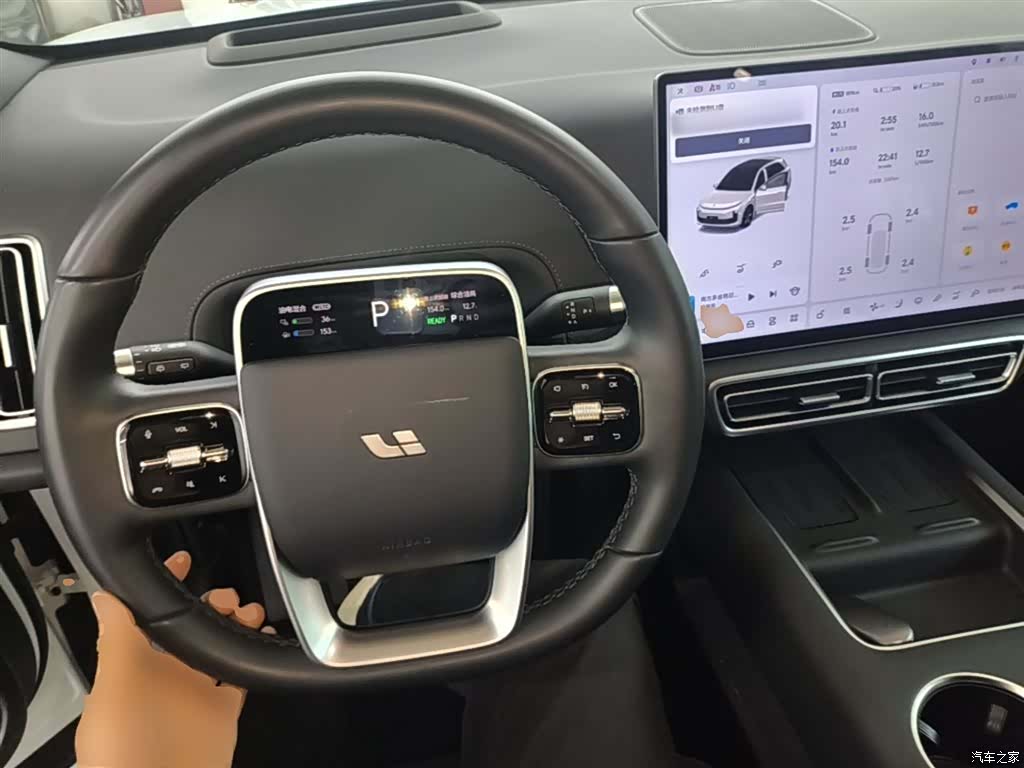 Li Auto L6, 2025 11