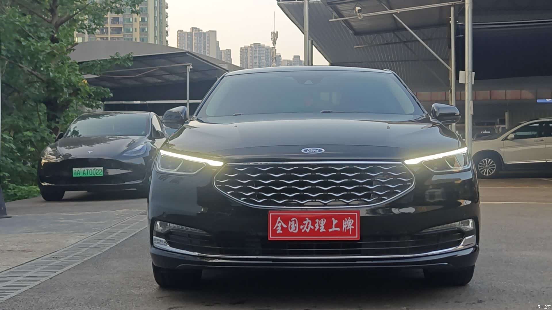 Ford Taurus, 2022 3