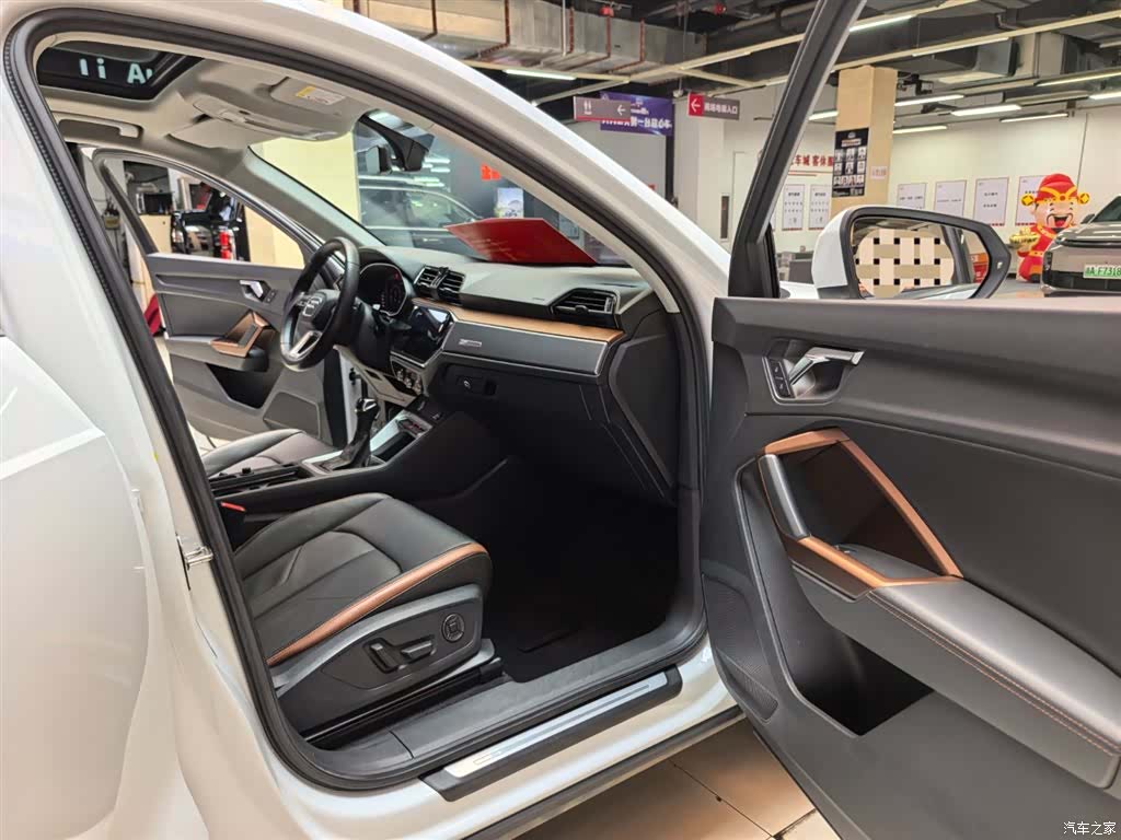 Audi Q3, 2020 9