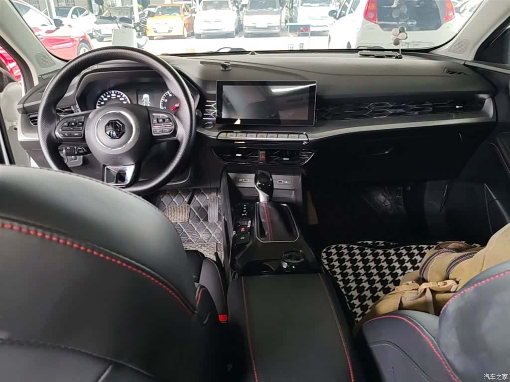 MG MG5, 2023 10
