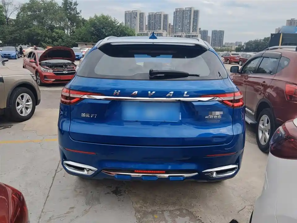 Haval F7