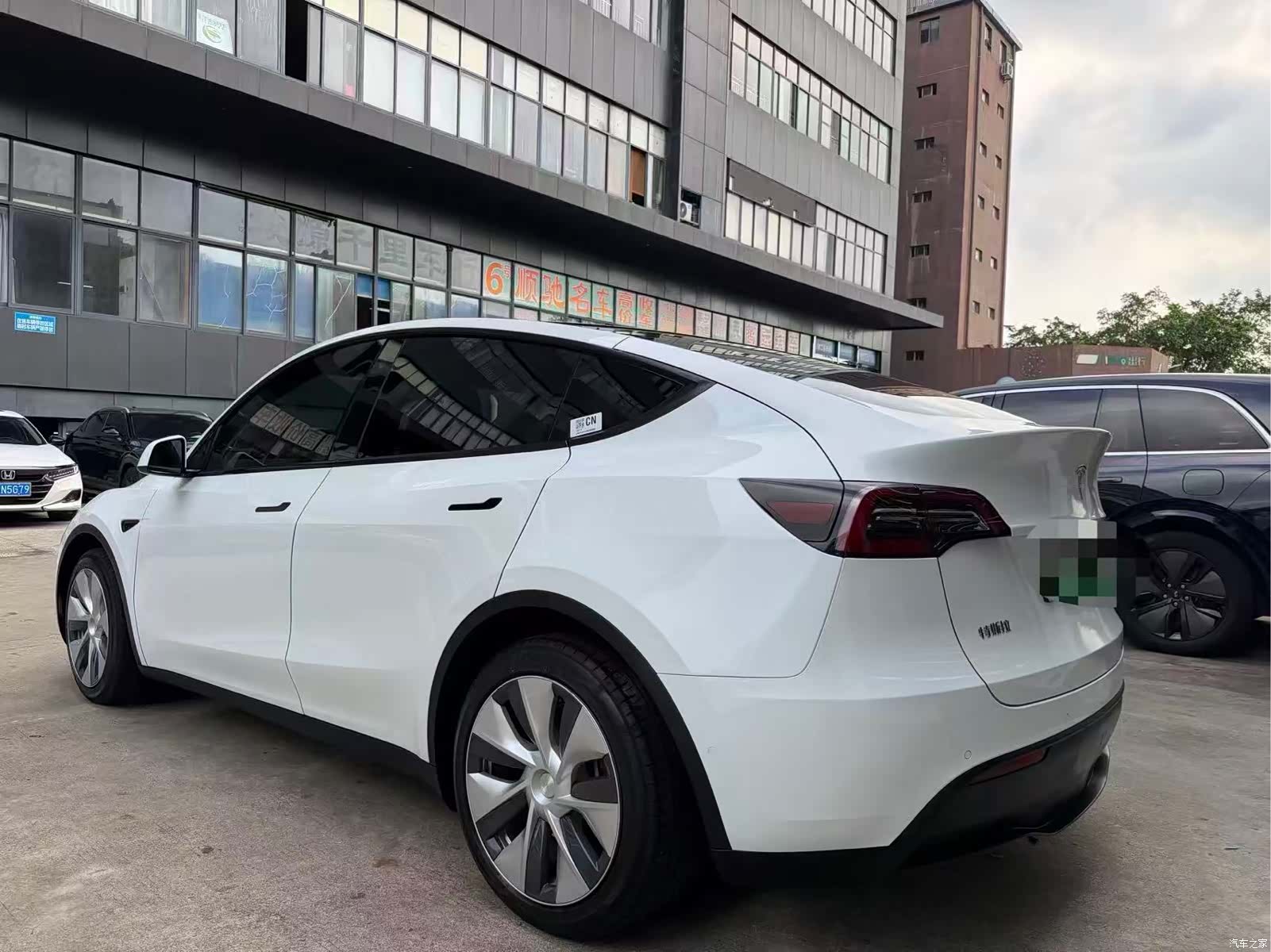 Tesla Model Y, 2021 7