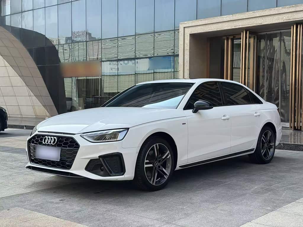 Audi A4L 2022 40 TFSI Luxury