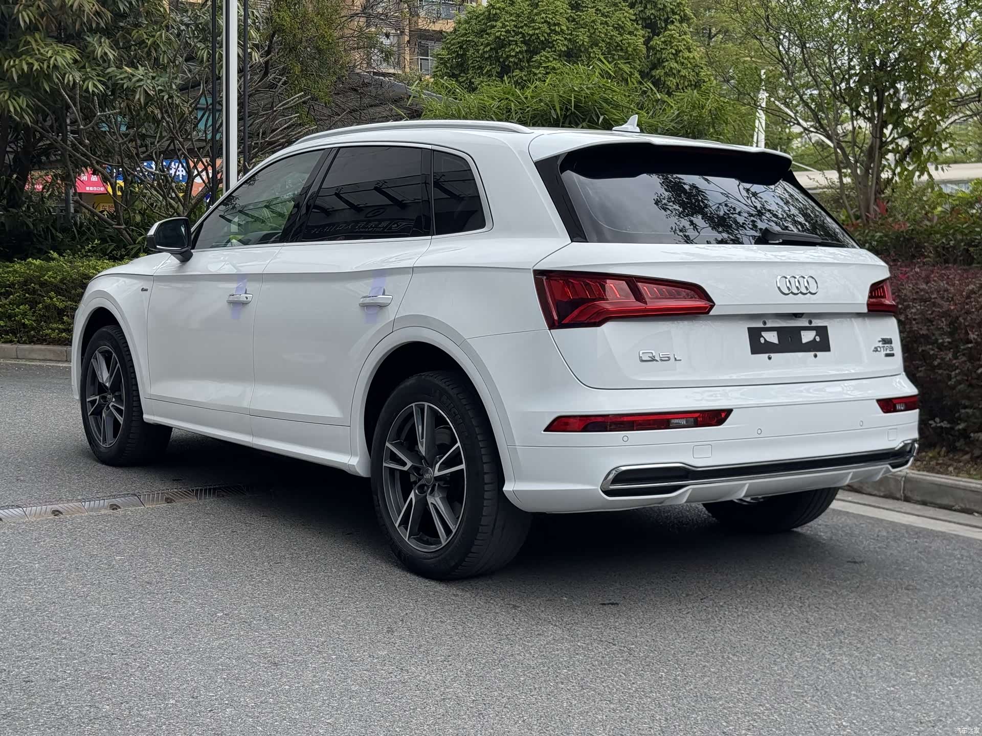 Audi Q5L, 2018 все фото