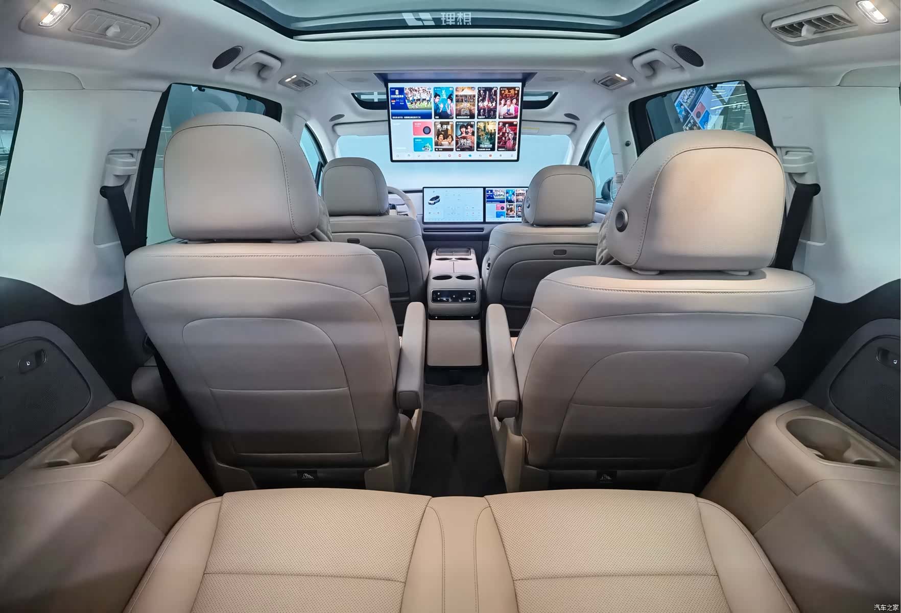 Li Auto i8, 2025 12