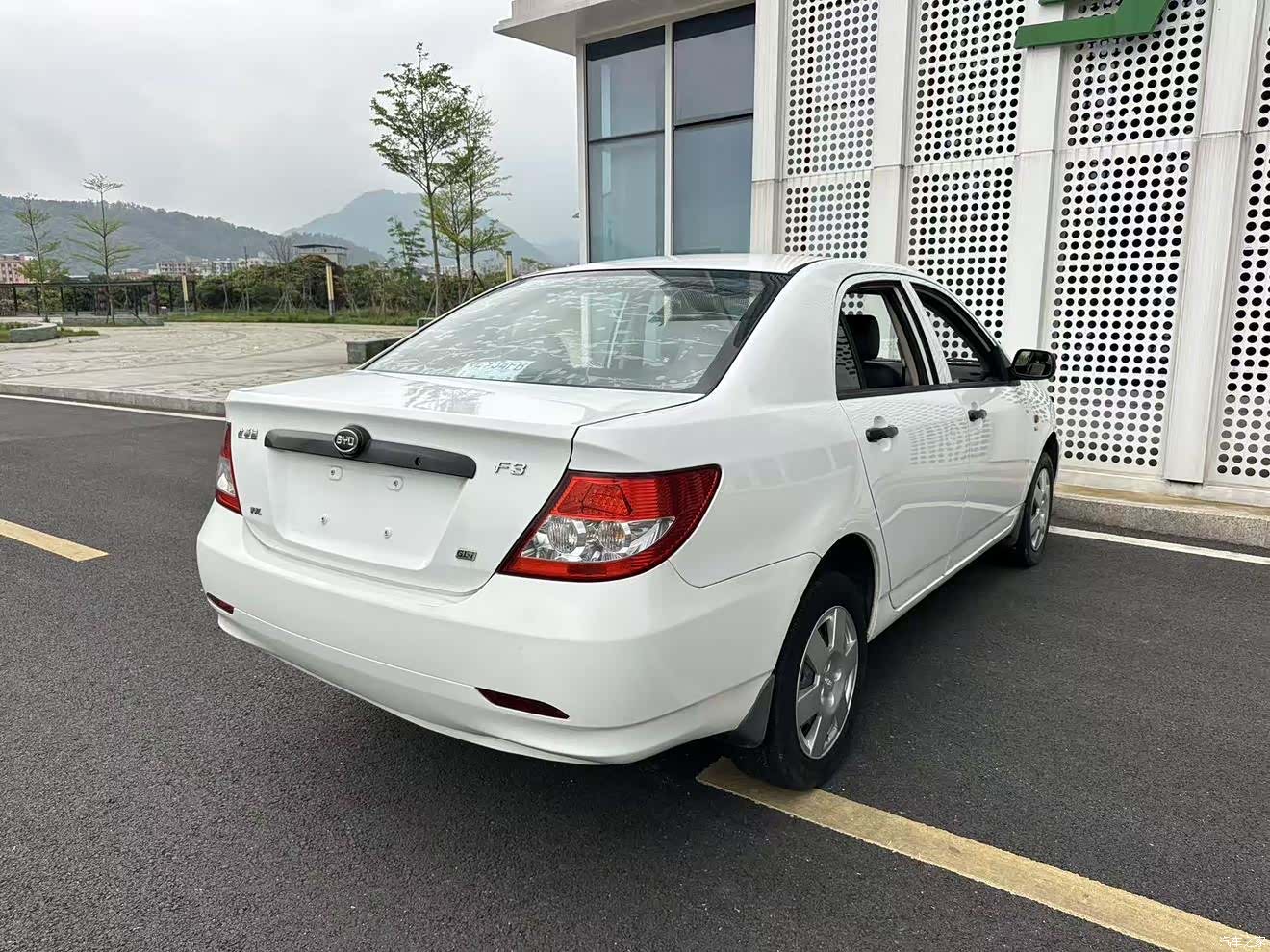 BYD F3, 2019 24
