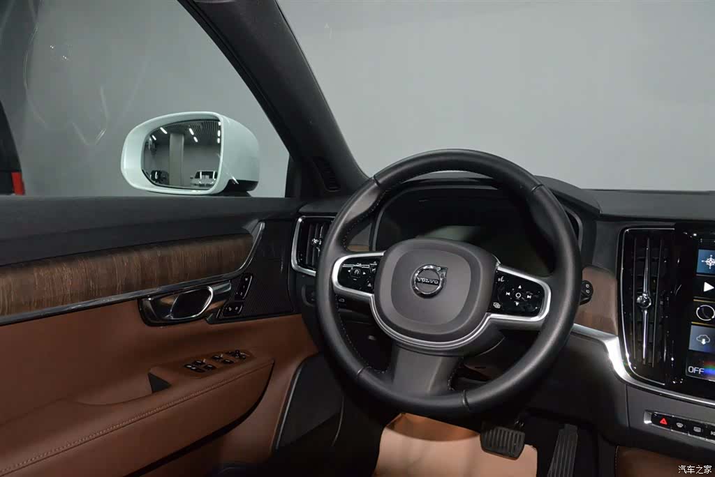Volvo V90, 2023 13