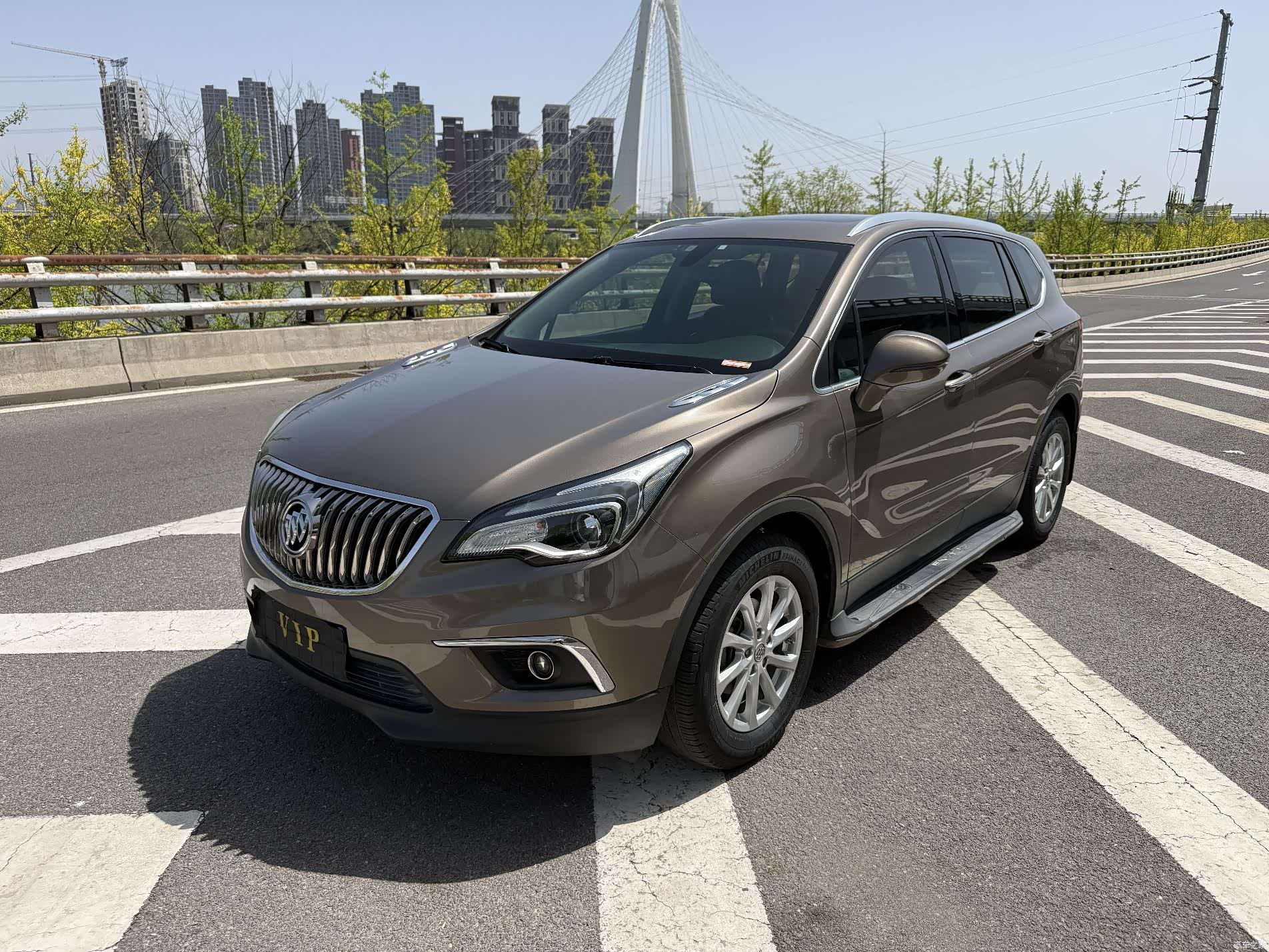 Buick Envision Plus, 2015 1