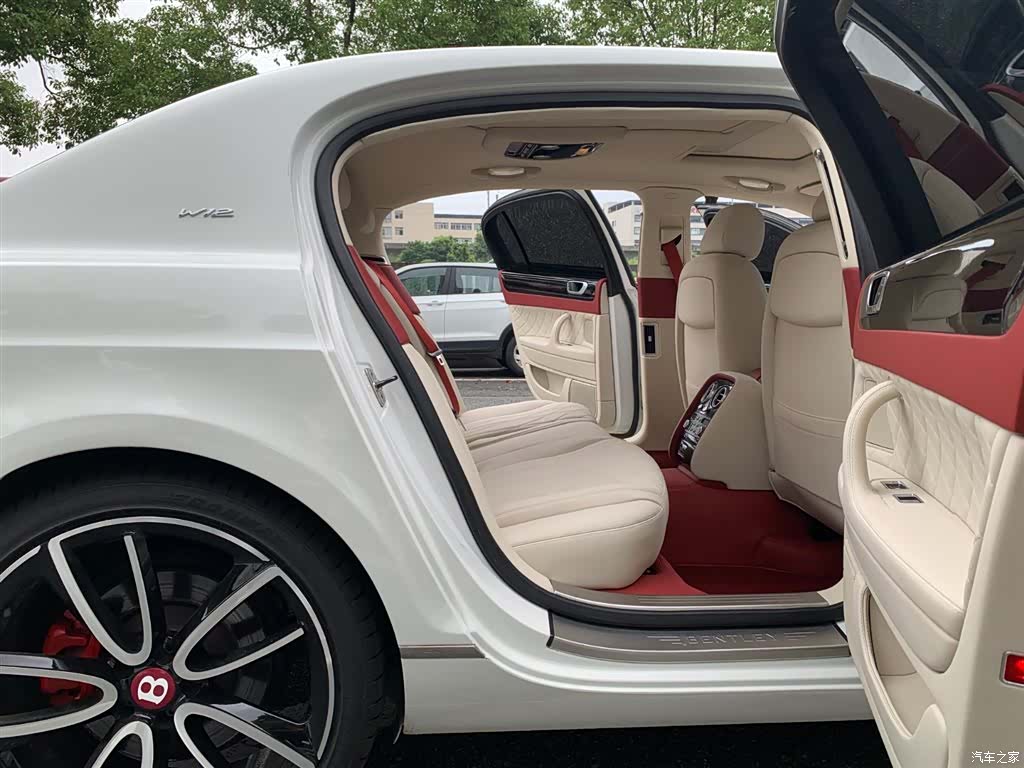 Bentley Flying Spur, 2008 14