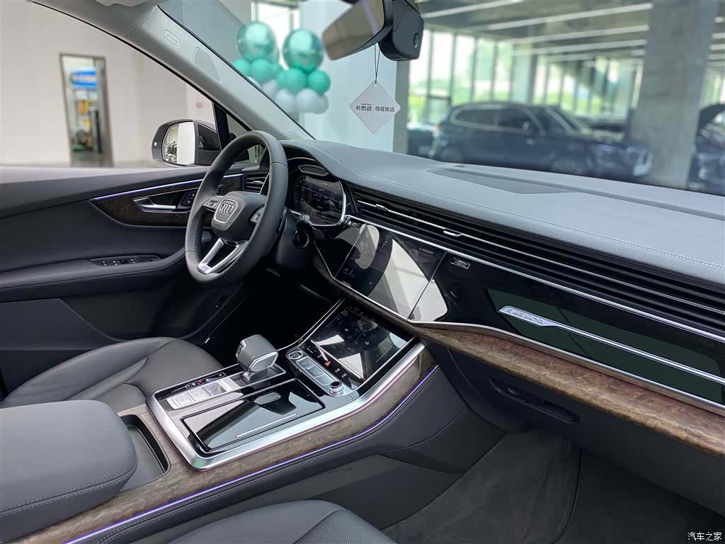 Audi Q7, 2021 9