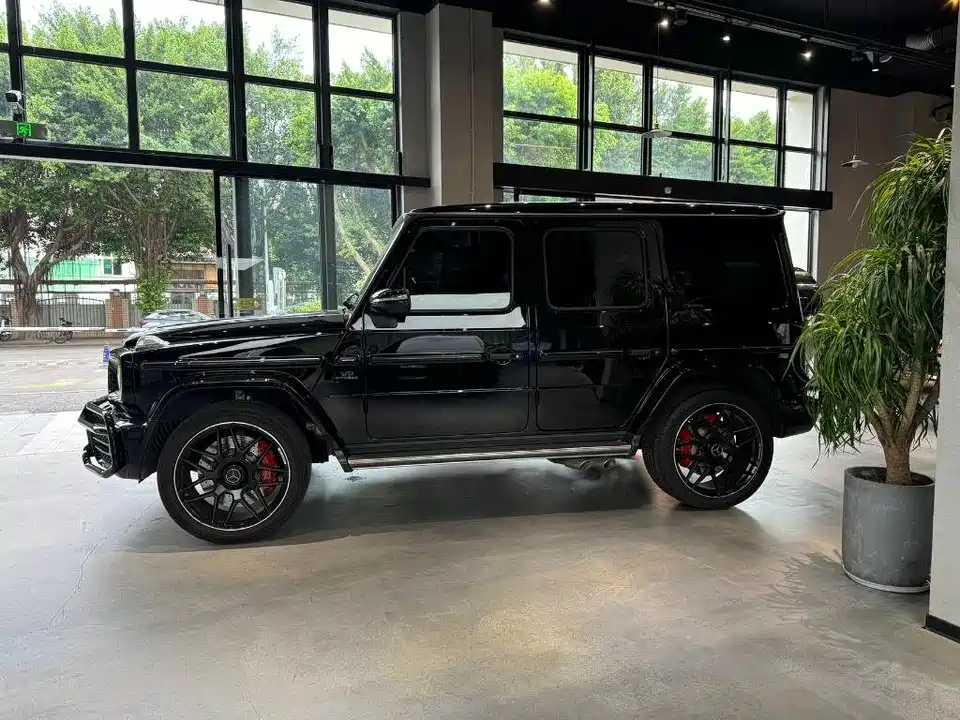Mercedes-Benz G-class