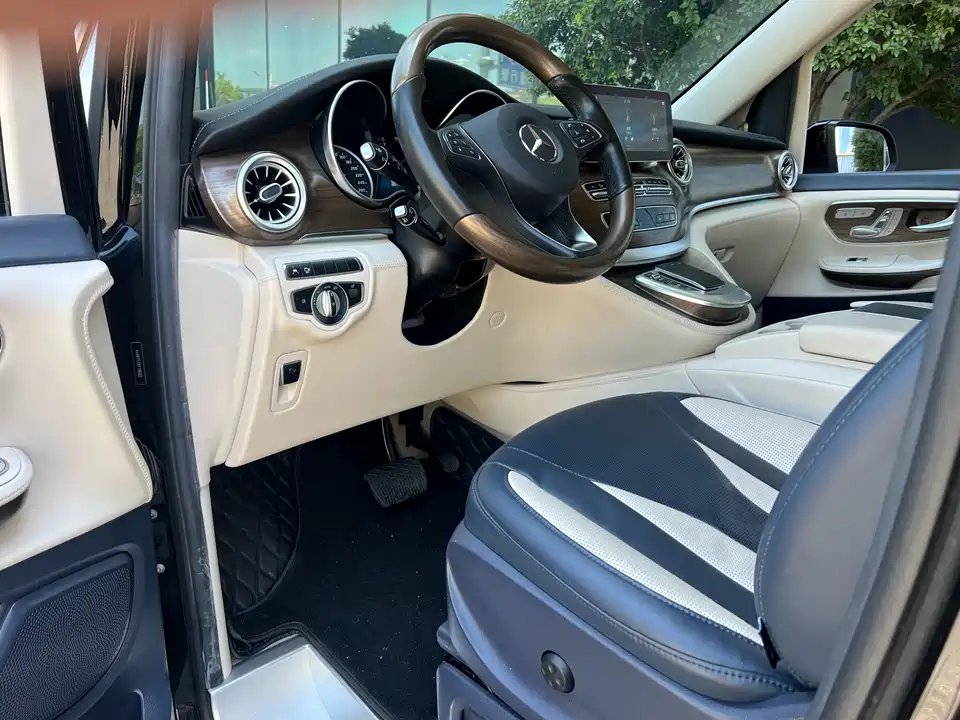 Crown Golden Crown V-class