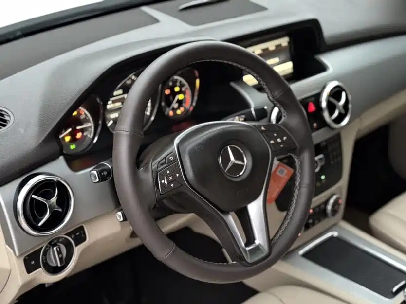 Mercedes-Benz GLK class