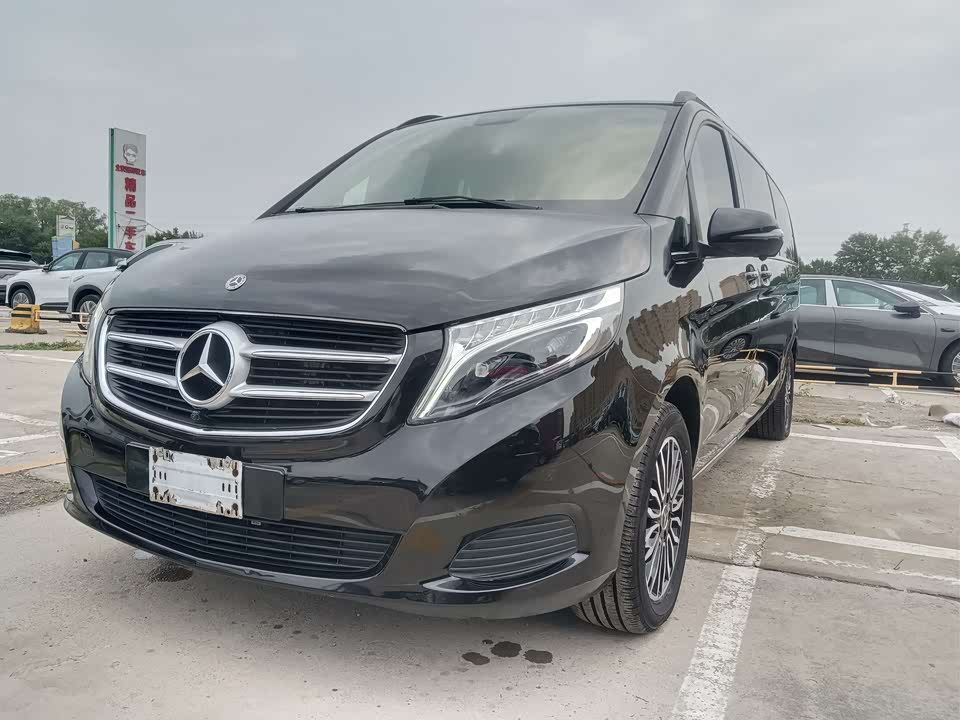 Mercedes-Benz V-class