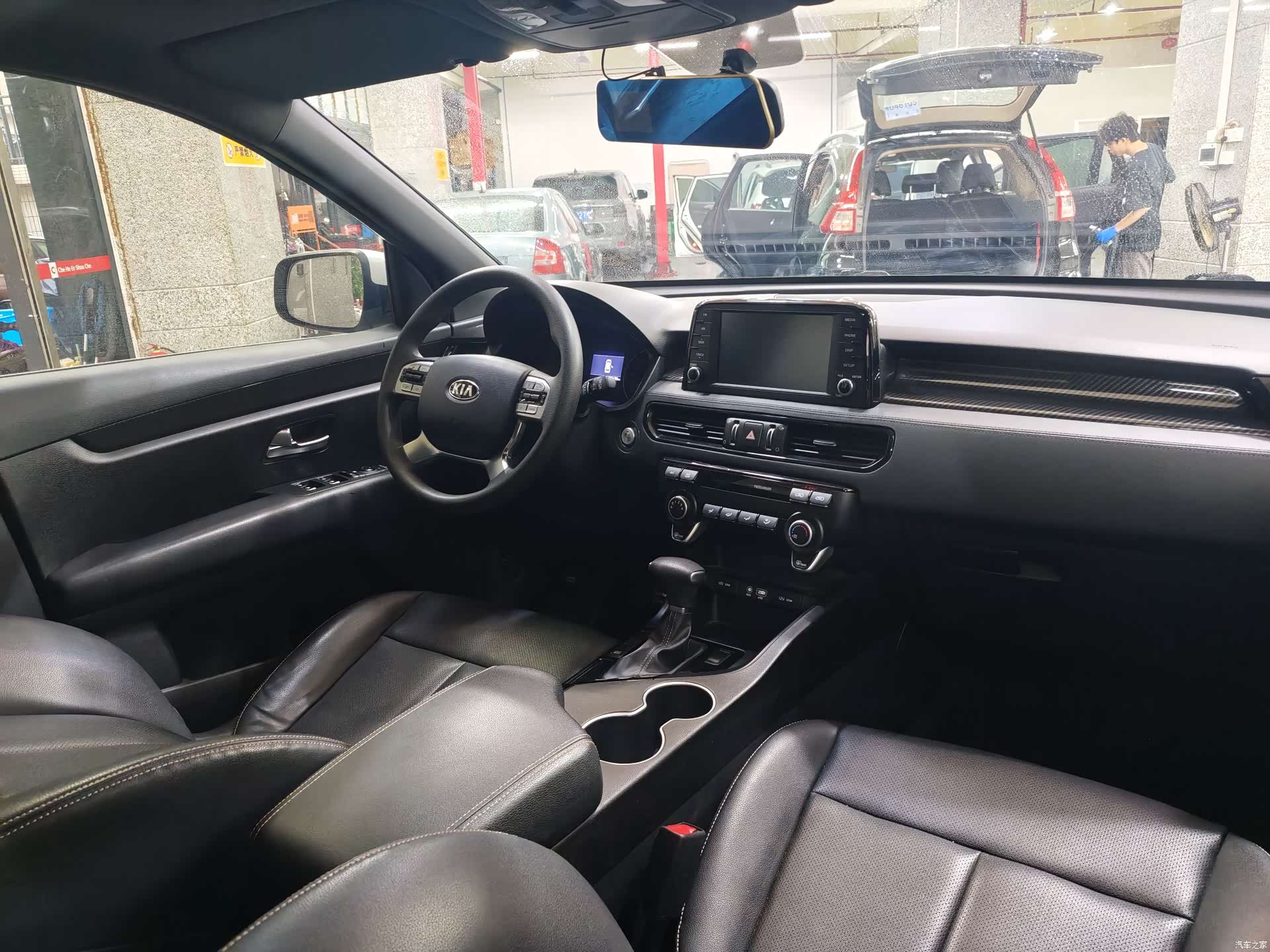 Kia KX7, 2018 13