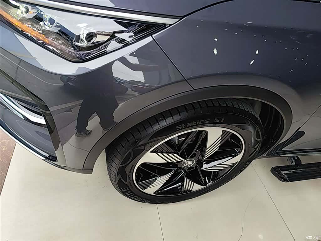 BYD Tang, 2023 25