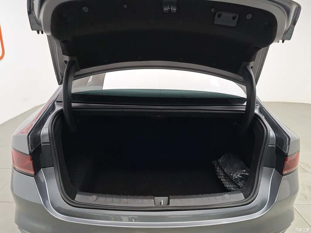 BYD Qin, 2023 16