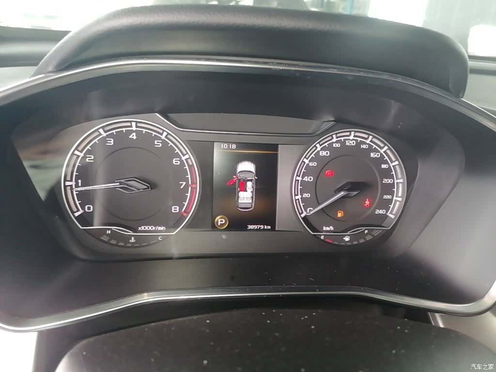 Geely Coolray, 2021 12