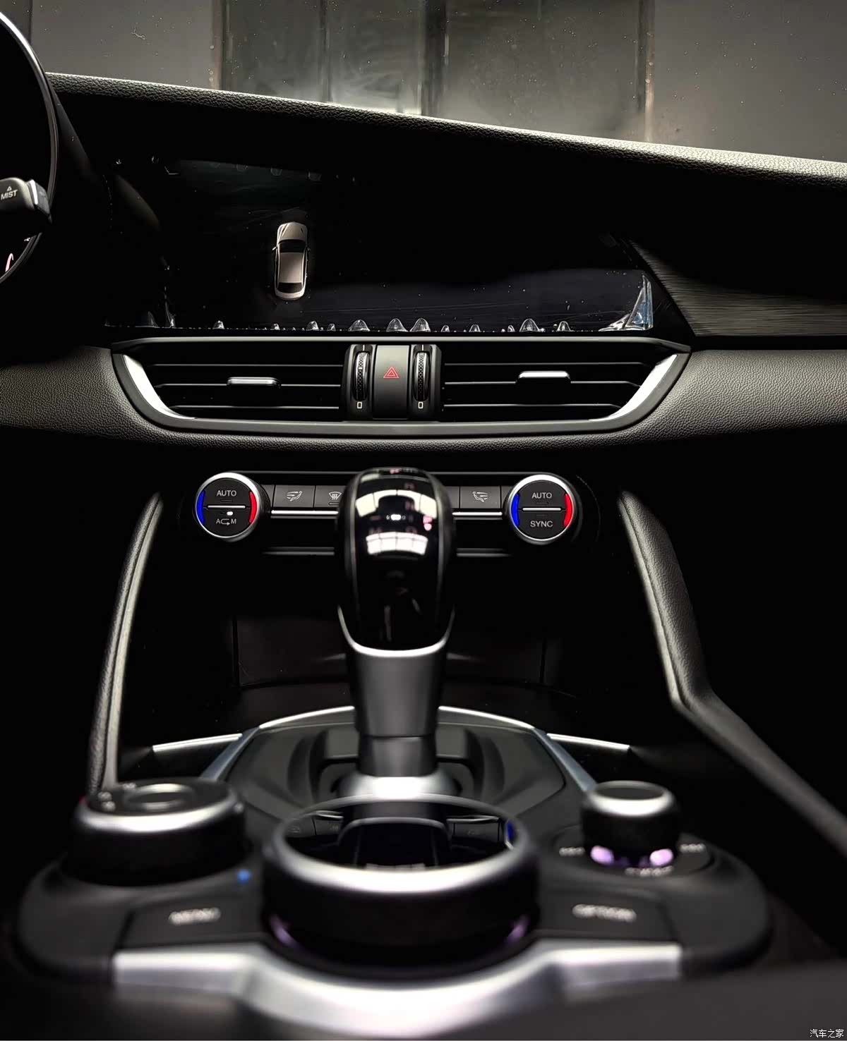 Alfa Romeo Giulia, 2017 7