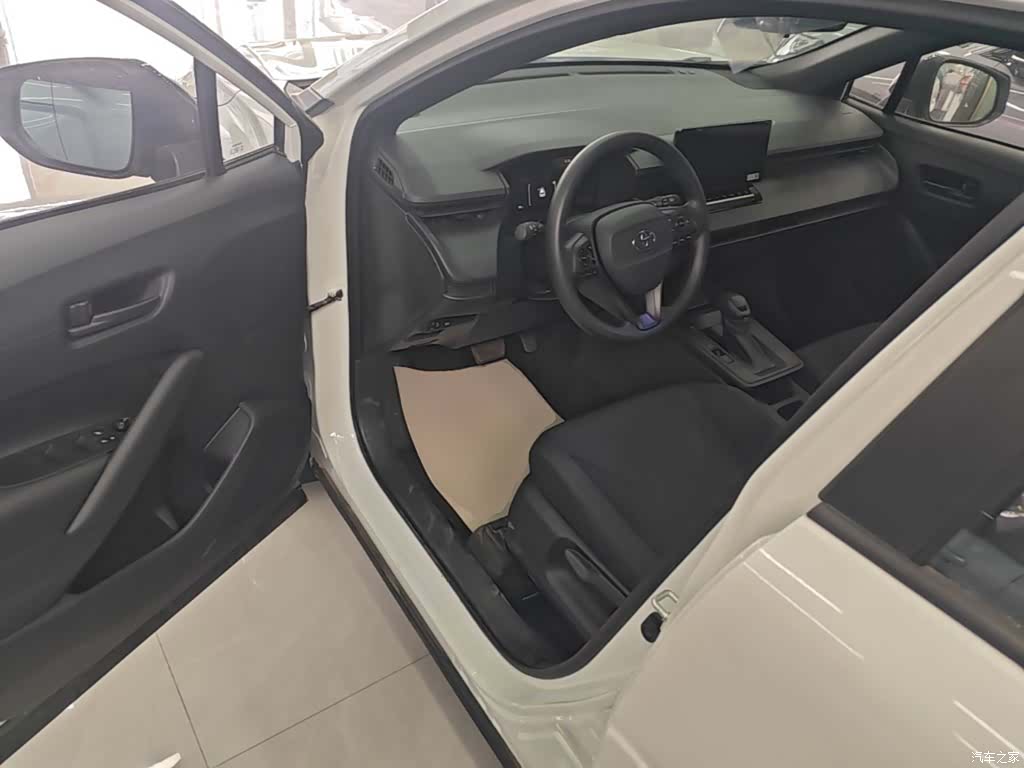 Toyota Corolla, 2026 16