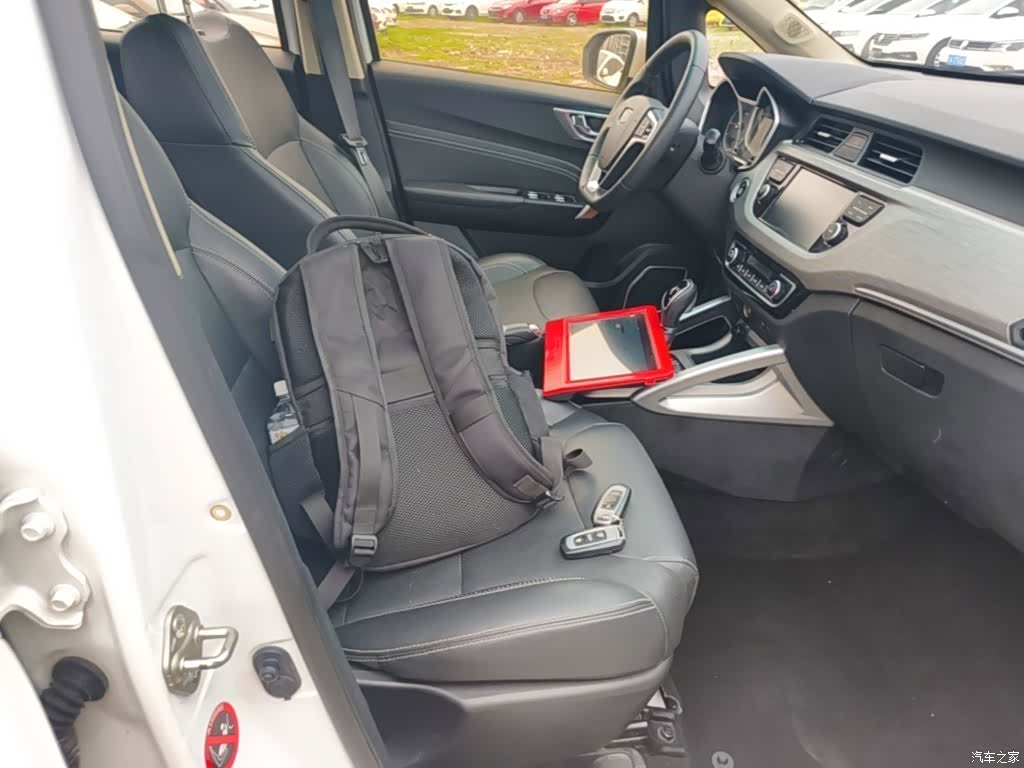 Geely X3, 2019 25
