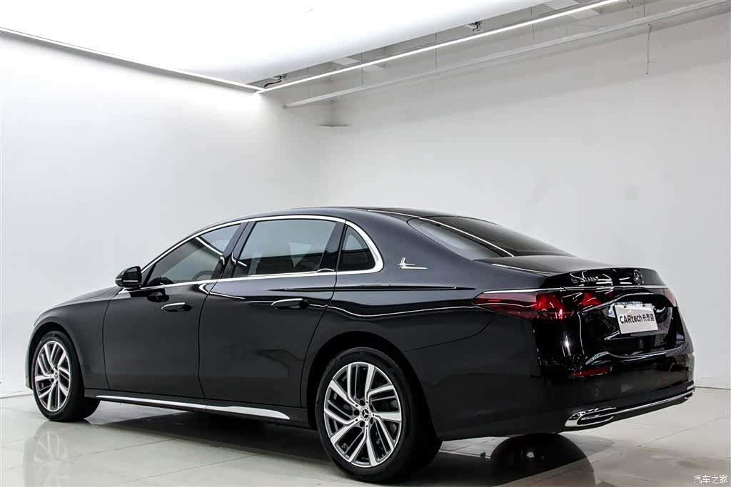 Mercedes-Benz E-Class, 2025 8