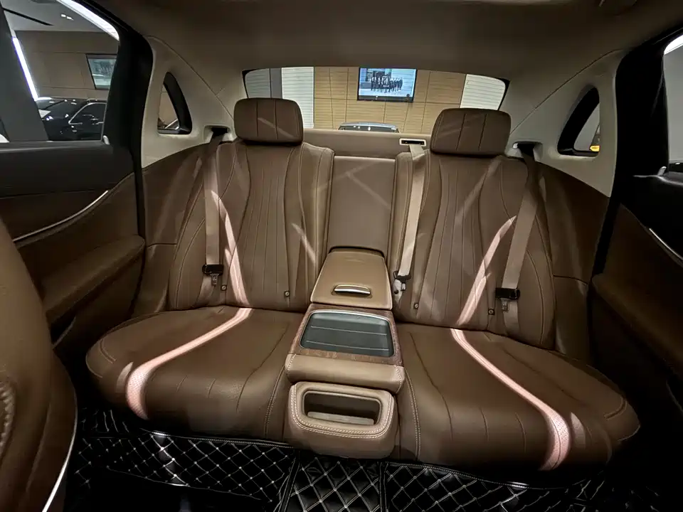 Mercedes-Benz E-class Mercedes-Benz E-class