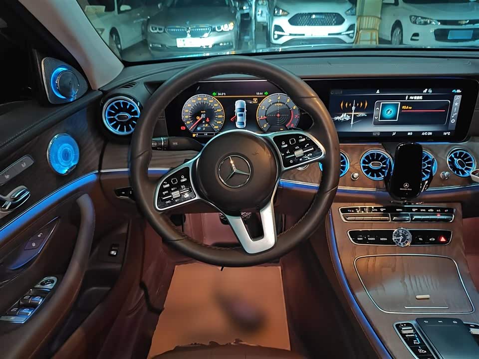 Mercedes-Benz E-class Mercedes-Benz E-class