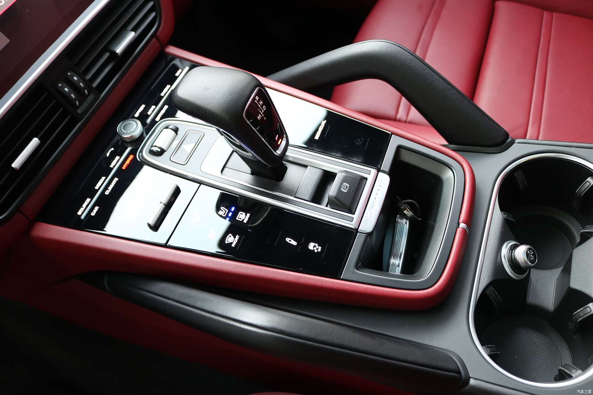 Porsche Cayenne, 2021 11