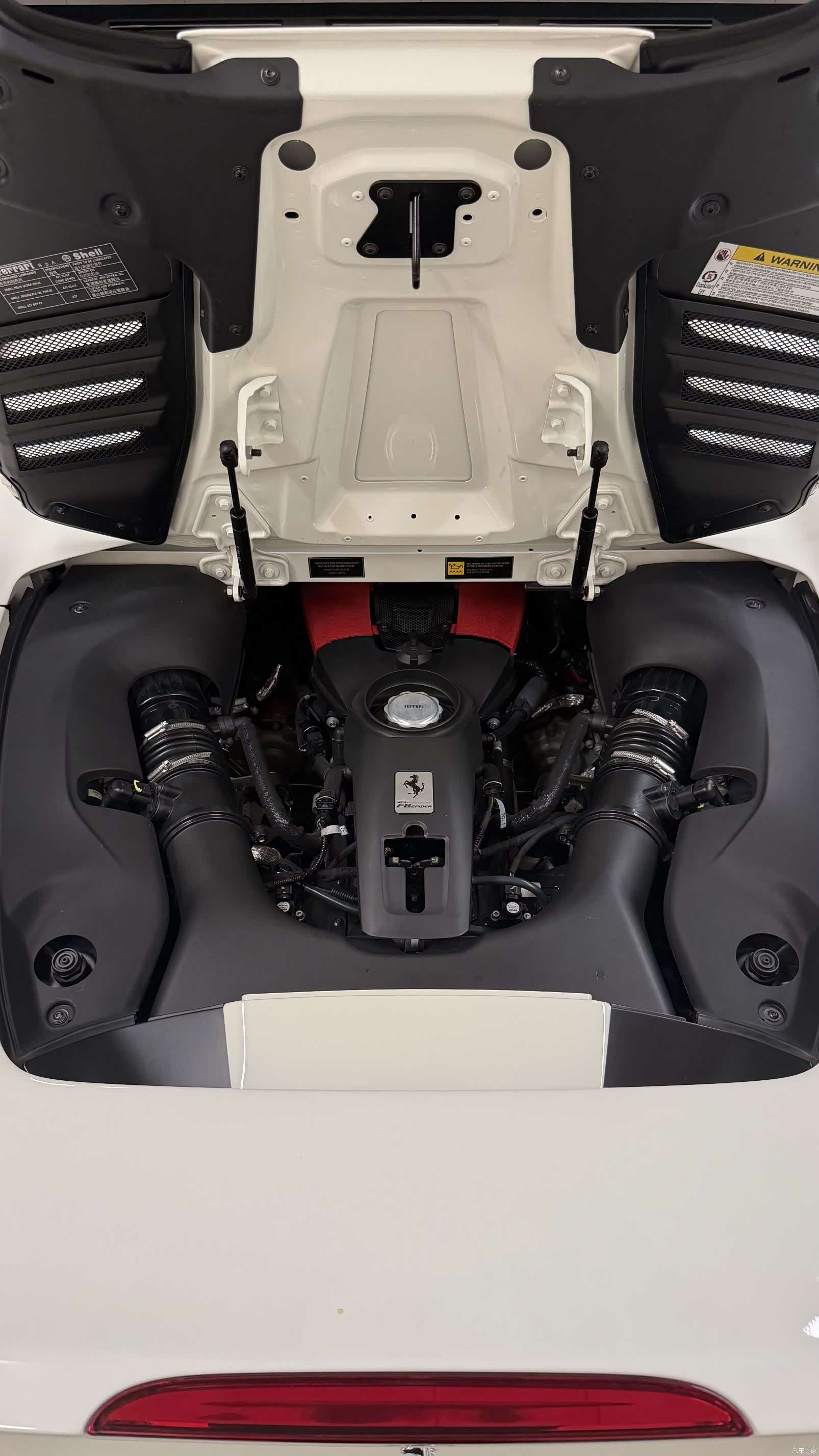 Ferrari F8, 2022 все фото