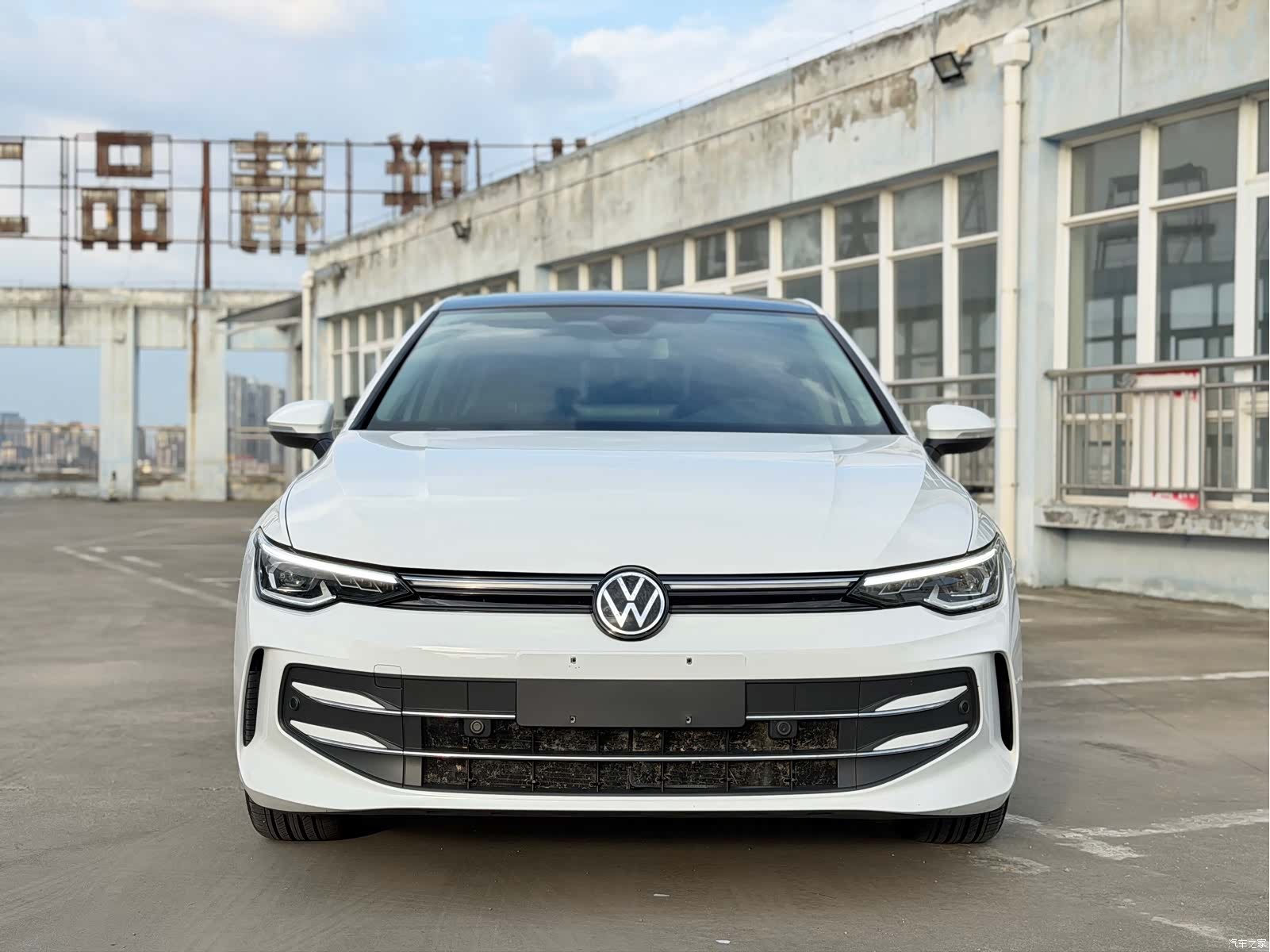 Volkswagen Golf, 2025 2