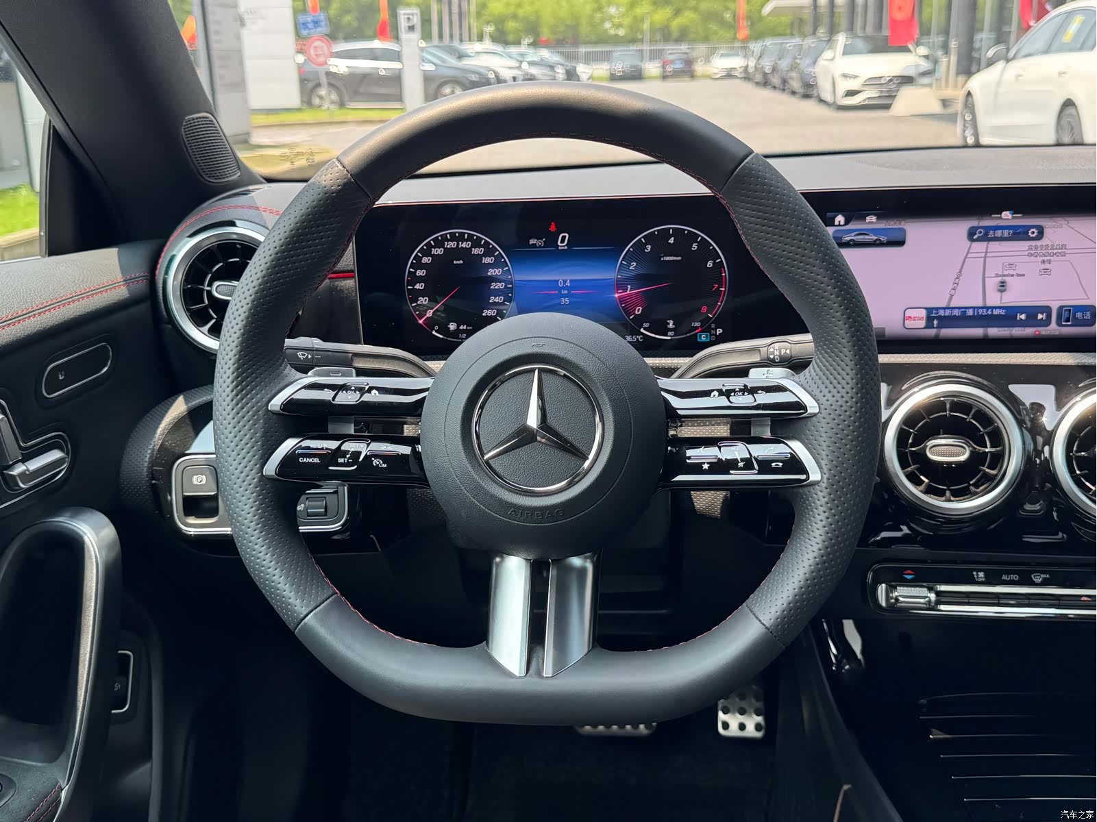 Mercedes-Benz CLA, 2025 12