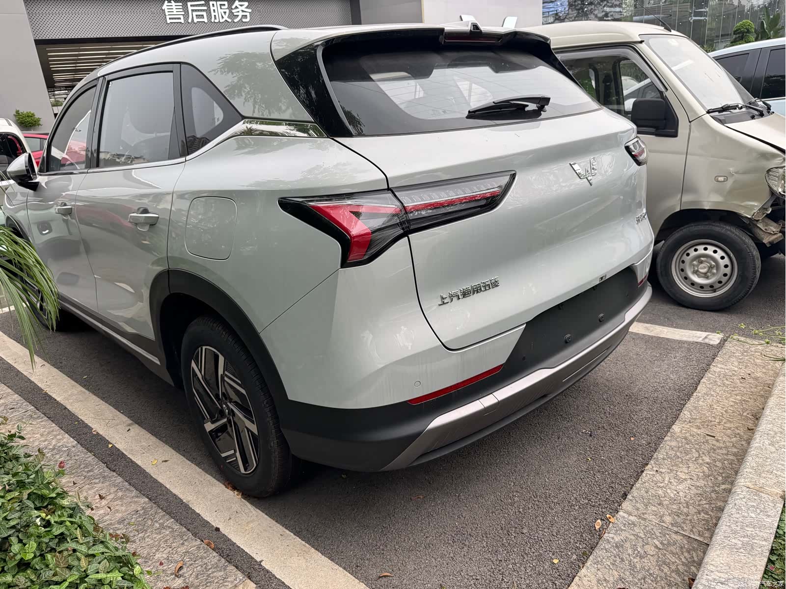 Wuling Starlight, 2026 все фото