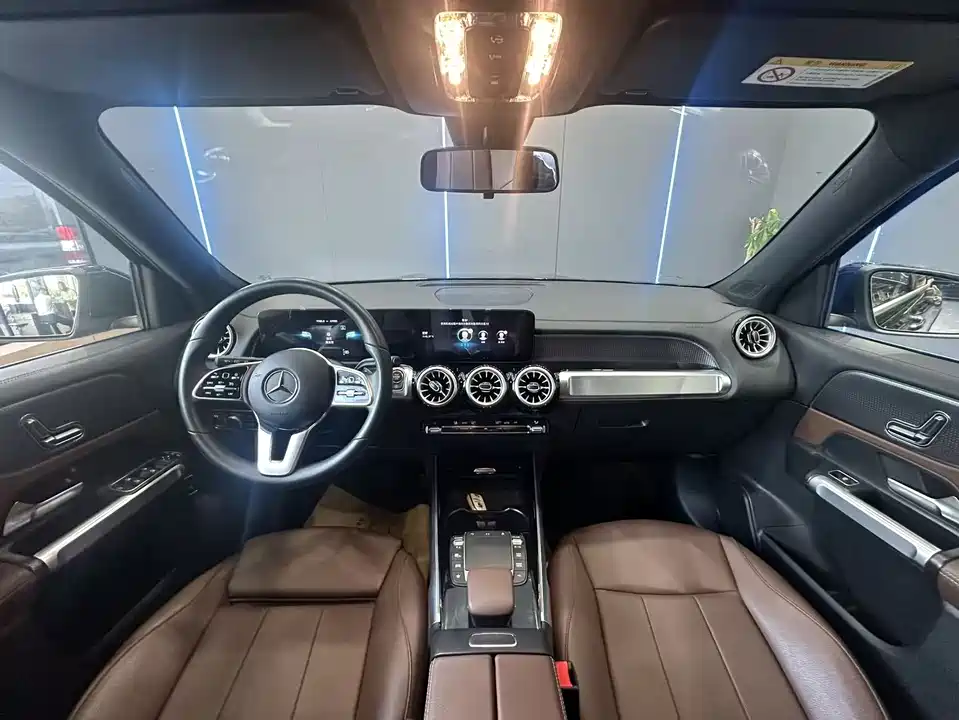 Mercedes-Benz GLB Mercedes-Benz GLB