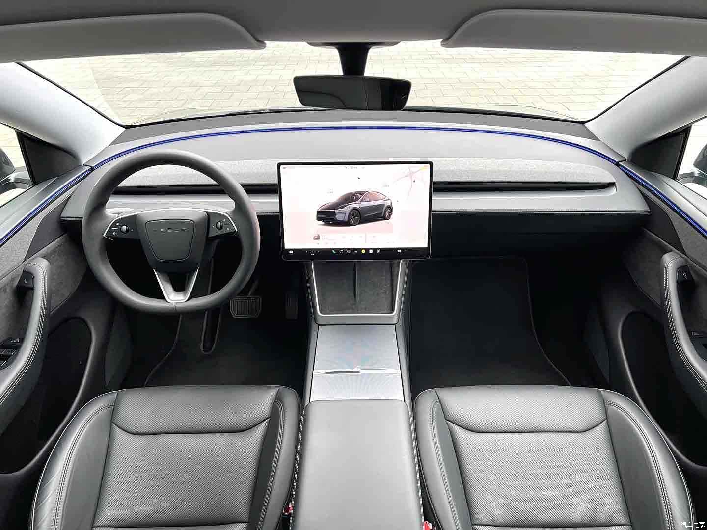 Tesla Model Y, 2025 9
