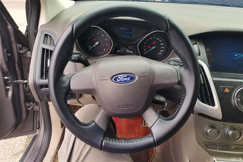Ford Focus, 2015 15