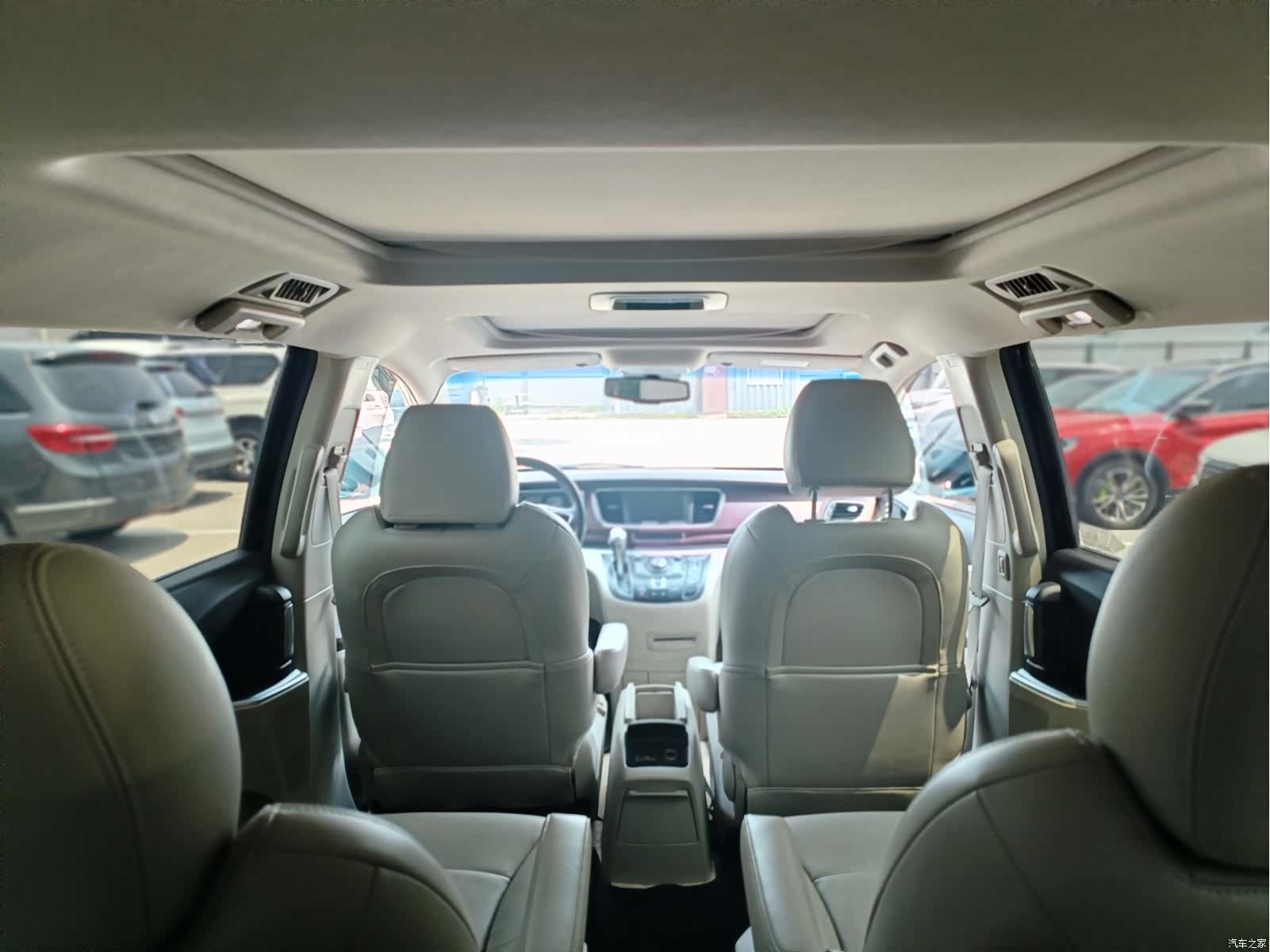 Buick GL8, 2017 15