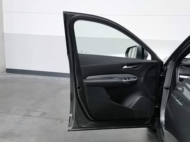 Cadillac XT4 2018 28T liang qu Люкс
