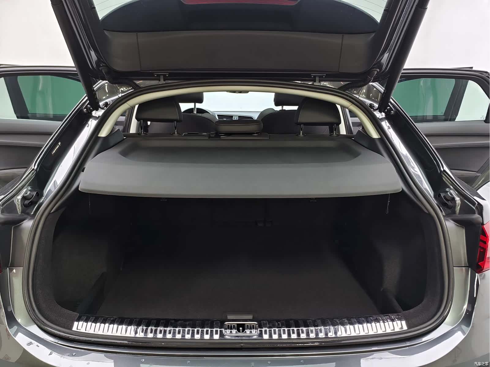 Audi Q3, 2023 21