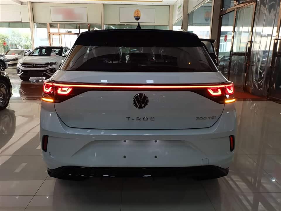 Volkswagen T-ROC exploring Songs