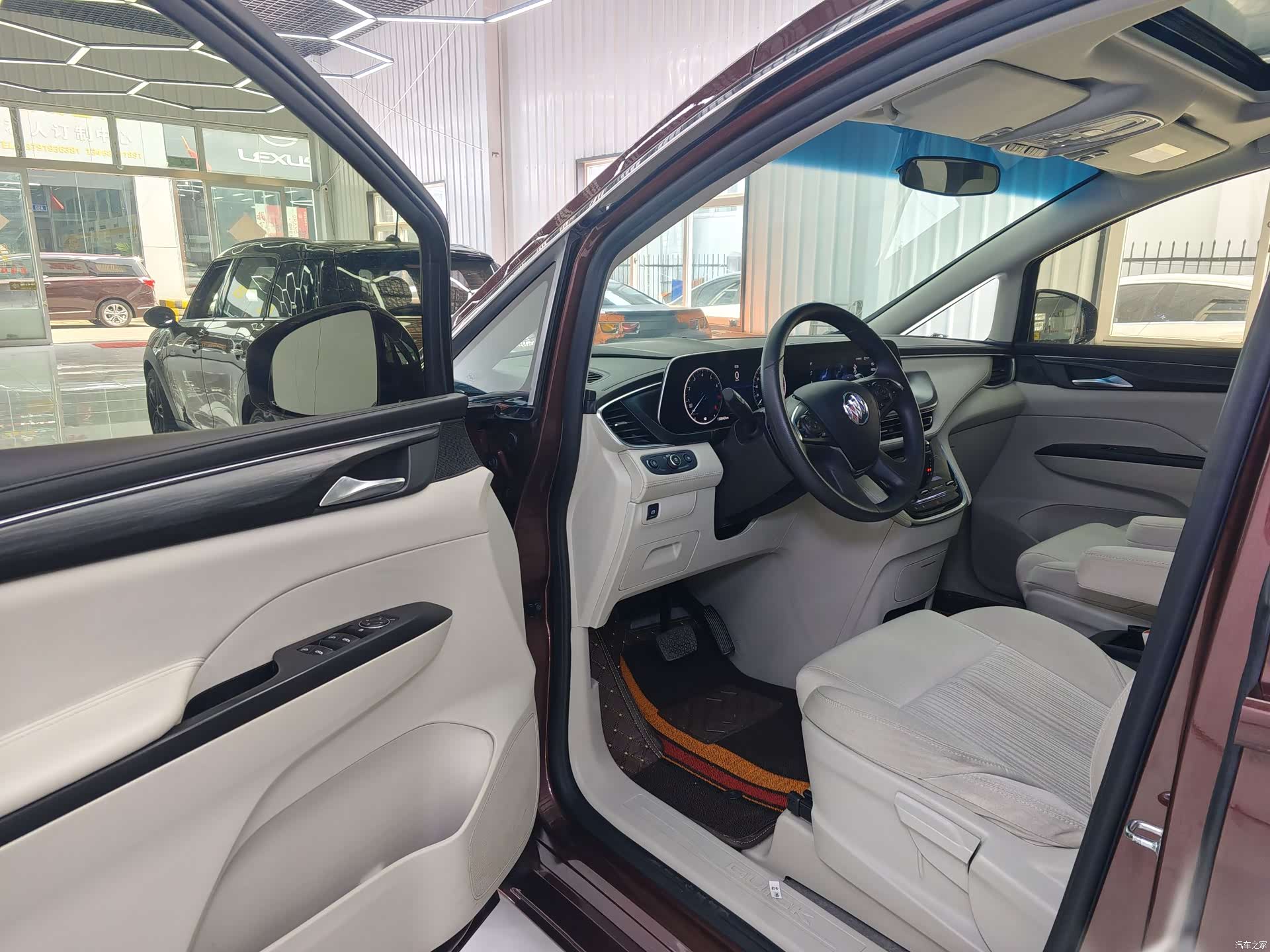 Buick GL8, 2021 11