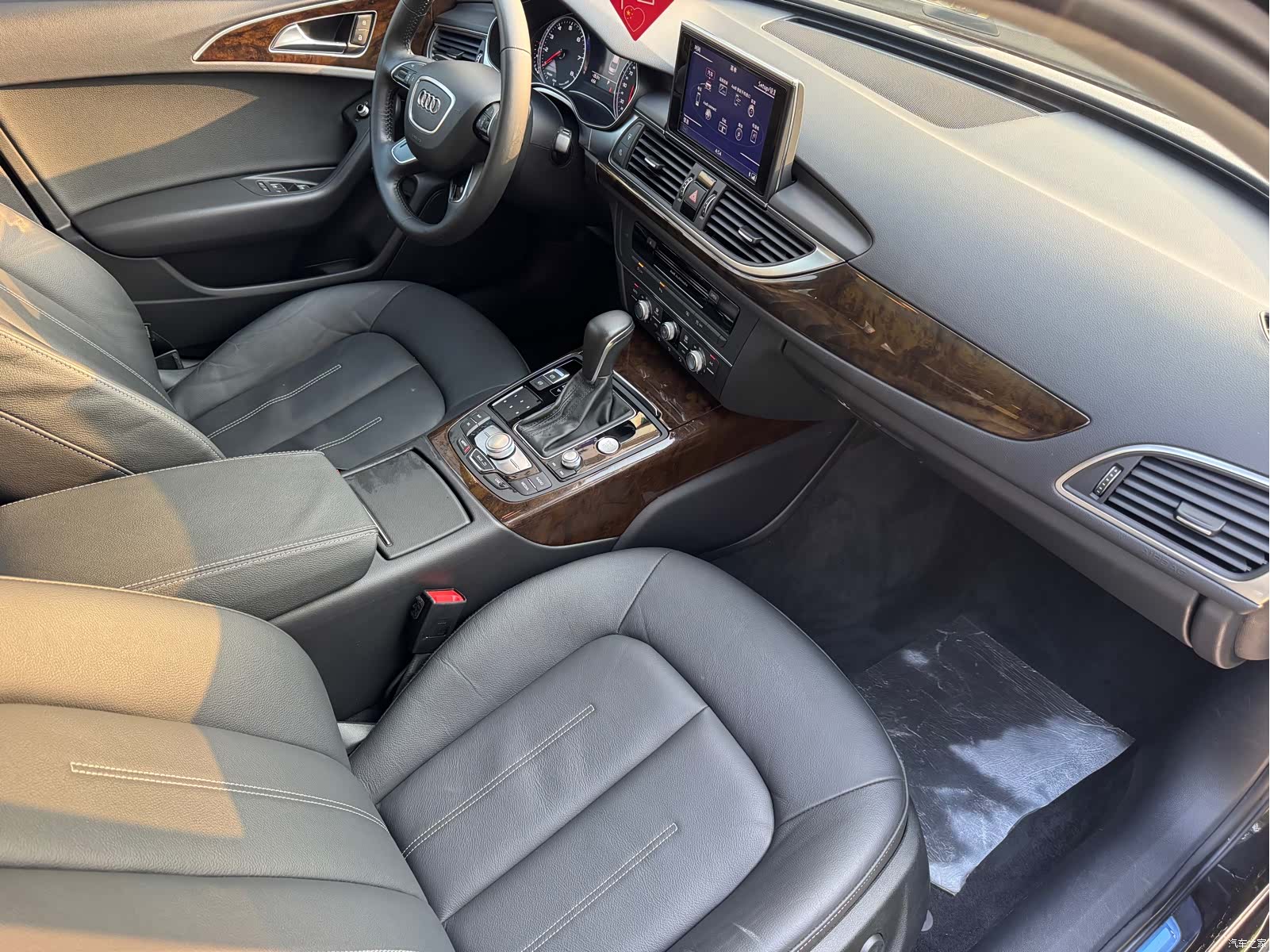 Audi A6L, 2019 12