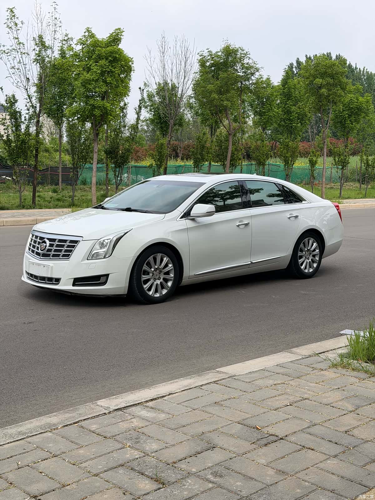 Cadillac XTS, 2016 1