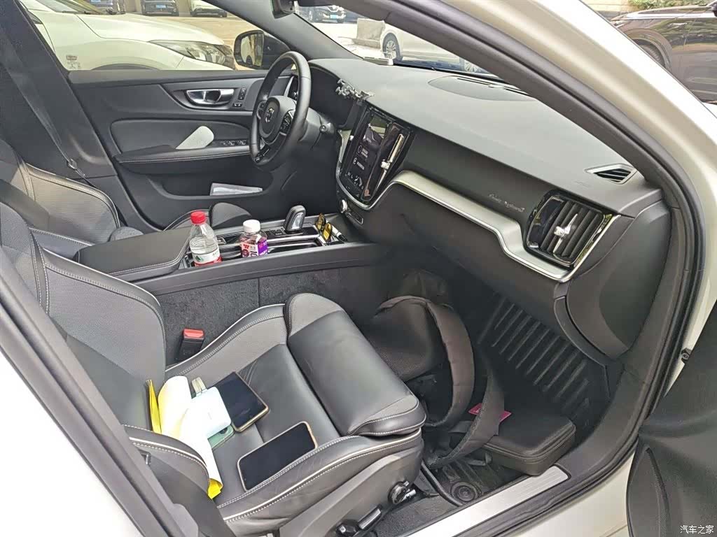 Volvo V60, 2022 20