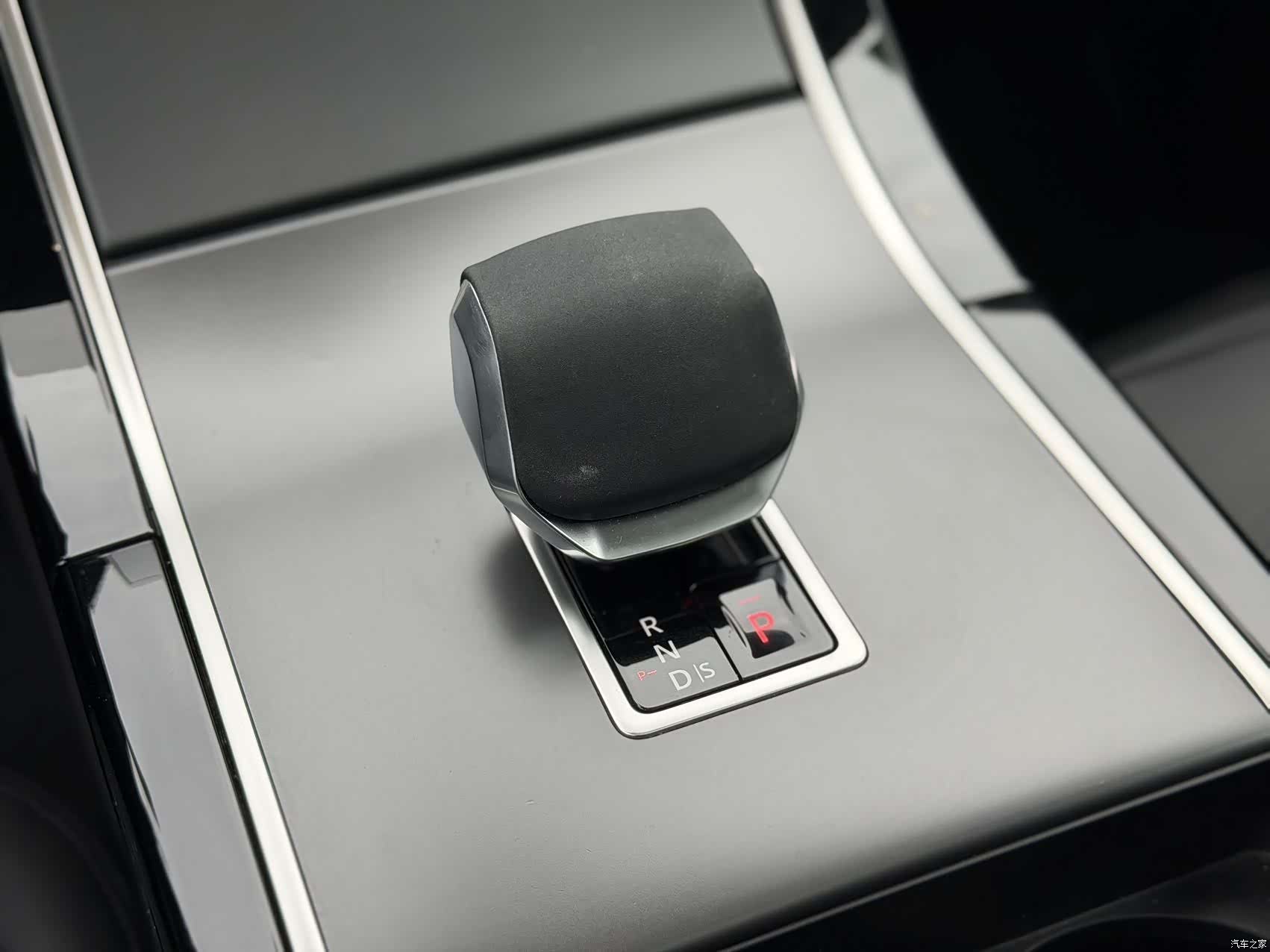 Land Rover Range Rover, 2025 10