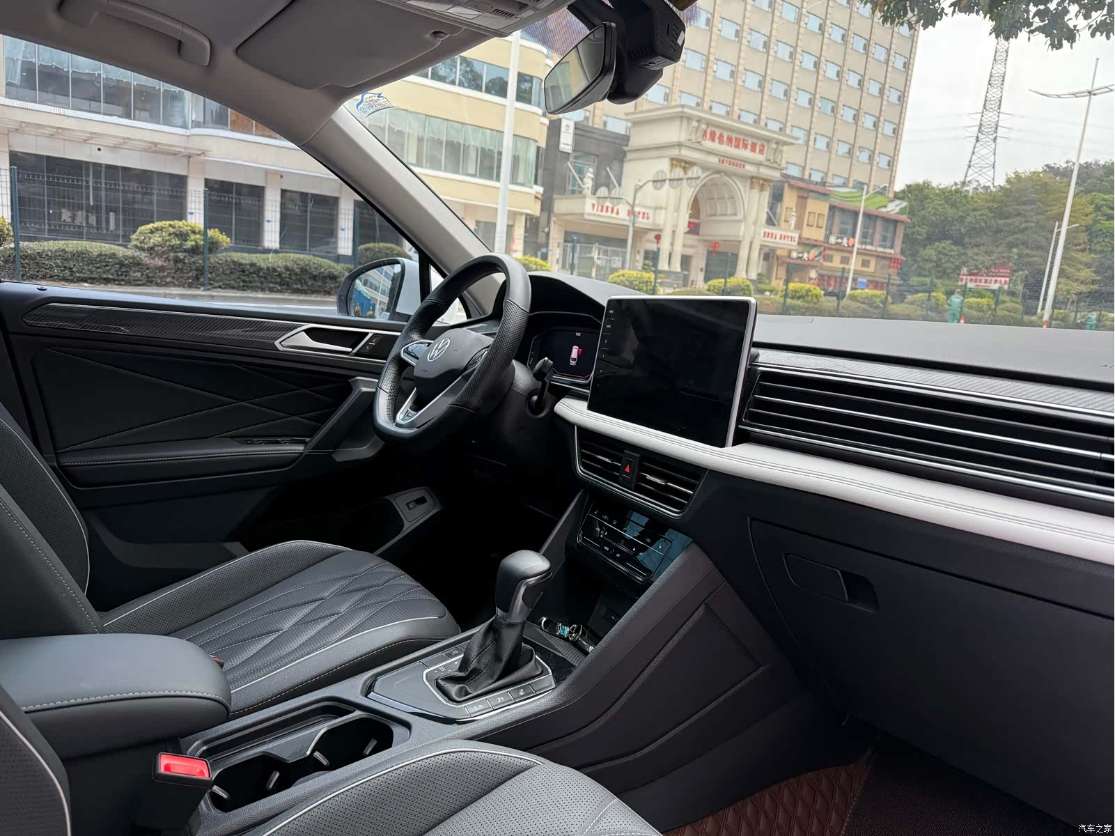 Volkswagen Tiguan L, 2022 6