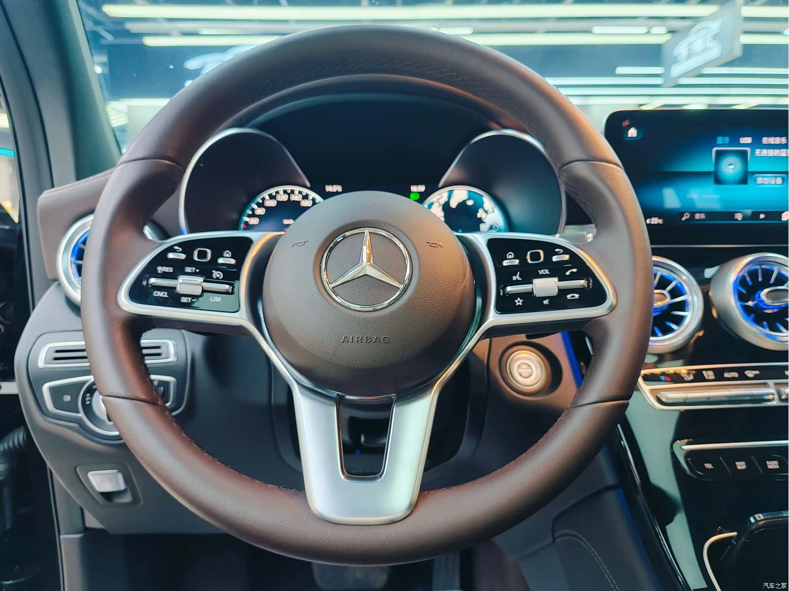 Mercedes-Benz GLC, 2021 14